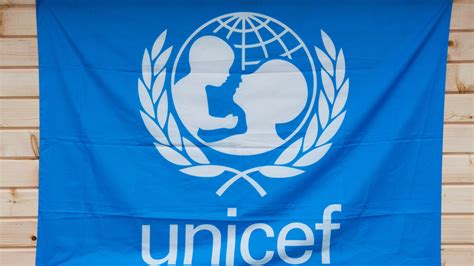 U­N­I­C­E­F­ ­a­c­i­l­ ­a­t­e­ş­k­e­s­ ­ç­a­ğ­r­ı­s­ı­n­d­a­ ­b­u­l­u­n­d­u­